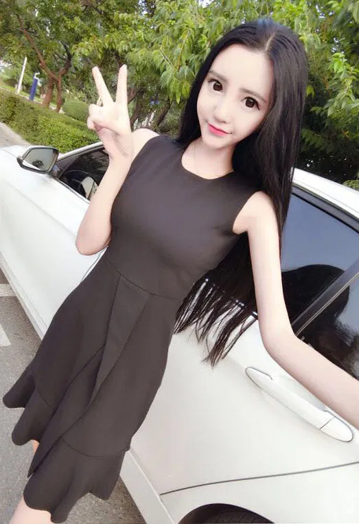 Dress Sleeveless Fishtail Minimalis
